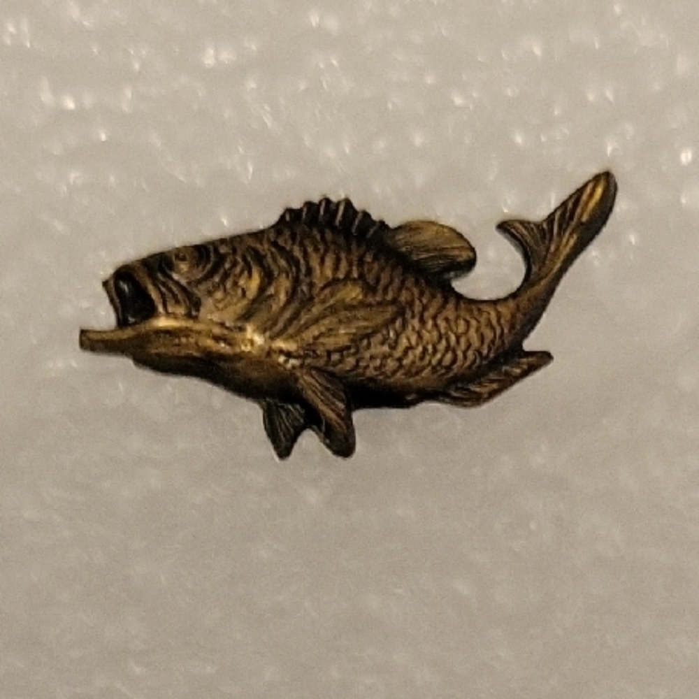 Gold Tone Fish Tie Pin/Brooch